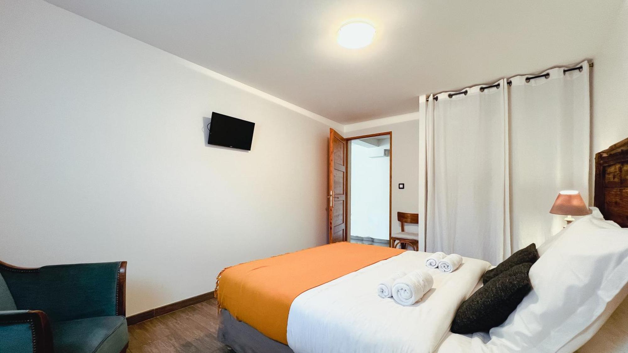 L'Intermede & En Toute Amitie - Les Gites De L'Argile Faucon-de-Barcelonnette Екстер'єр фото
